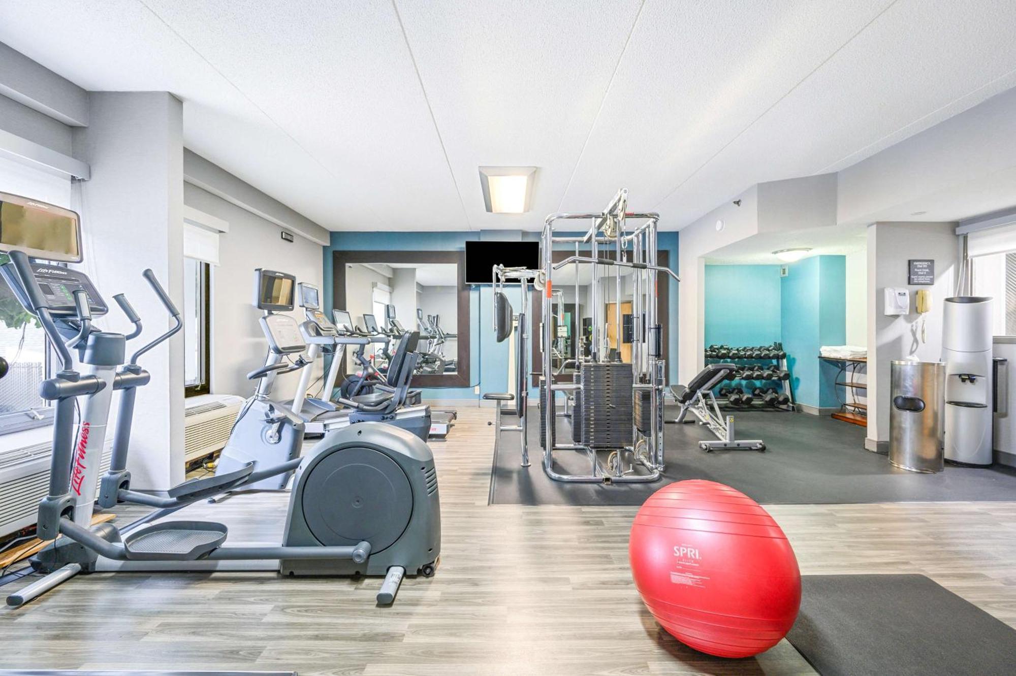 Hampton Inn St. Louis - Westport Maryland Heights Εξωτερικό φωτογραφία